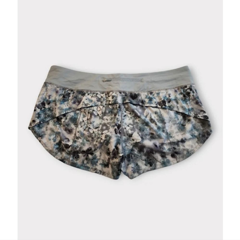 Size 14 - Lululemon Speed Up Low-Rise Short 2.5"